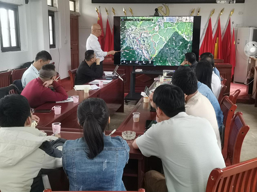 范利輝帶隊到卅嶺農(nóng)場進行項目規(guī)劃建設調研3.png